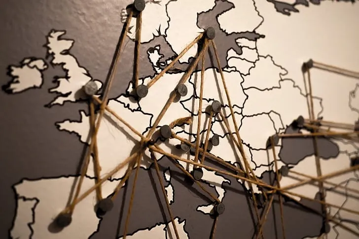 World map with network connections representing eSIM provider choice